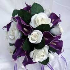 You can either use a mass of just calla lilies or mix them in with other flowers to fit your. Purple Calla Lily Wedding Bouquets Which Flowers To Add