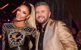 CÄƒtÄƒlin Botezatu Despre Bianca DrÄƒguÈ™anu ExagereazÄƒ Cu Buzele Are Picioare Frumoase Ca BeÈ›ele De Troleu Galerie Foto Stiri Vedete Si Evenimente Viva Ro
