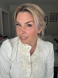 Caren Wright's Instagram, Twitter & Facebook