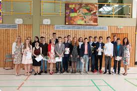 Die jahrgänge 5 und 6 werden in gruppen augfgeteilt im wöchentlichen wechsel (blaue gruppe/ orangene gruppe) im präsenzunterricht unterrichtet. Aus Dem Ich Wurde Ein Wir Jakob Mankel Schule