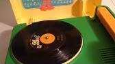 Fisher price record player 1978 model 825 подробнее. Fisher Price Record Player 1983 1989 Model 3814 Youtube