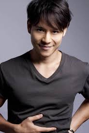 Sean Li's Instagram, Twitter & Facebook