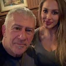 Donna Renninger's Instagram, Twitter & Facebook