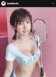写真】超ミニＴシャツのえなこ：中日スポーツ・東京中日スポーツ