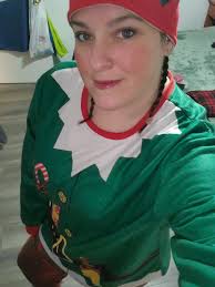 Beer runners post Santa Shuffle 5K