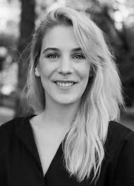 Melanie Schick's Instagram, Twitter & Facebook