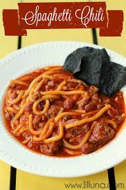 Chili Spaghetti Two Of Your Favorite Recipes In One Lil Luna Recipe Recipes Food Favorite Recipes