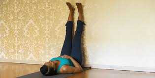 These 10 Satisfying Stretches Will Relieve Belly Bloat