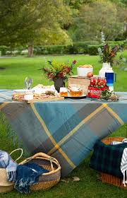 Grab a few friends or family members for this beer themed gathering! Alice And Loisfall Entertaining Tips For Outdoor Gatherings Alice And Lois