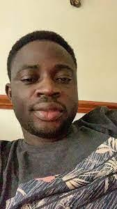 Larry Ade's Instagram, Twitter & Facebook