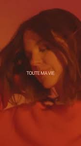 E L I R O S E (@itselirose) • Instagram photos and videos