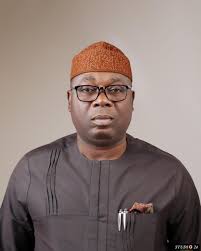 Omoyoloye PapaFour Bode