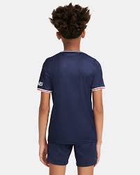 Our psg training and practice range gear come in a variety of styles for every fan. Paris Saint Germain 2020 2021 Stadium Home Big Kids Soccer Jersey Nike Com