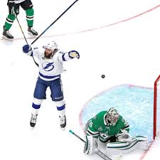 Sixteen years later, the lightning are once again champions and again we have no idea when hockey will return. 2020 Stanley Cup Champion Tampa Bay Lightning Win The Cup With 6 Game Series Win Over Dallas Stars Draftkings Nation
