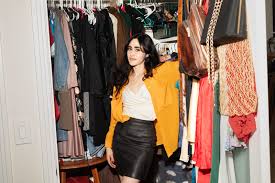 View this post on instagram. What It S Like To Sell Secondhand Clothing On Depop Teen Vogue