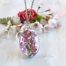 Real Flower Jewelry Pressed Flower Pink Heather Nature Necklace Natural Jewelry Terrarium Necklace Gi Real Flower Jewelry Nature Necklace Flower Jewellery