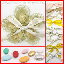 Segnaposto 50 anni matrimonio economico, coppia con numero 50 in gesso con albero della vita su base in legno. Fiore Confettata Color Oro Per 50 Anniversario Di Matrimonio Doni Bomboniere Srl