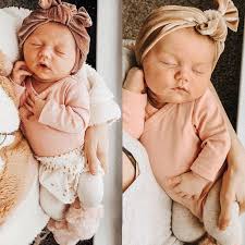 Katie Flores Motherhood Home On Instagram Don T Mind Me While I M All Up In My Feels Not Even A Full Months Difference An Baby Life Moms Goals Baby Fever