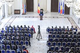 Romania are o anumita situatie geografica, are anumiti vecini cu care imparte o istorie complicata, are anumite responsabilitati fata de comunitatile de romani din jurul granitelor, are o datorie morala de a sprijini parcursul european al republicii moldova, etc. Politica ExternÄ Si De Securitate A Romaniei Va RÄmane Pe Aceleasi Coordonate EsenÅ£iale Ca Si PanÄ Acum Consulatul General Al Romaniei In Munchen