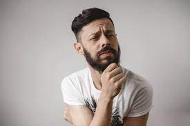 Coloca o cinto que a viagem vai ser longa. Nando Viana Apresenta Nova Peca Standy Up No Cine Teatro Em Setembro O Livre