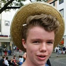 Stream Peter Alderson music