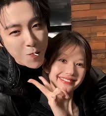 Triệu Lộ Tư và bạn diễn lộ cảnh thân mật quá mức