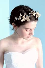 Black And Gold Hair Piece Romantic Shaped Gold Dragonfly Hair Vine Headband Wire Wrapped With Pearls On Top For Your Wedding Day You Can Ti Hair Vine Gold Hair Wedding Hair And Makeup