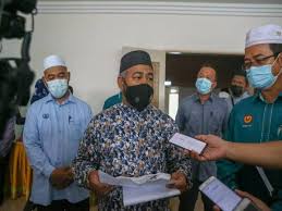 Untuk mengetahui senarai tugas atau perkhidmatan yang pejabat daerah dan tanah padang terap mendapat keputusan 'baik' untuk bahagain penarafan indeks akauntabiliti dalam laporan audit. Koperasi Lonjak Pendapatan Pekebun Kecil