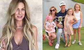 Australian golfer matt jones wins second pga tour title at honda. Australian Golfer Matt Jones Embraces Former Wife And Former Miss Idaho Wife At Australian Open Daily Mail Online