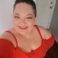 Sara Squires's Instagram, Twitter & Facebook