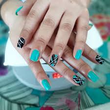 This is a great choice if you want an unusual color that will single you out from the. Updated 50 Eye Catching Aqua Nails August 2020