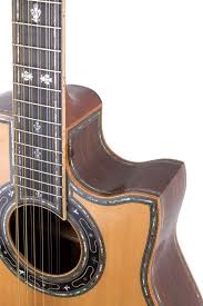 Matt umanov over the years, matt has become one of the world's leading experts on guitars, which is often expressed in his passion of putting the right instrument in his customer's hands. Pin Na Doske 12 String Guitar