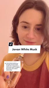 Recreating 90s Aesthetic Look with Jovan White Musk Fragrance