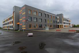 Картинки по запросу казань гимназия 179 Eto Ne Kakoj To Shourum Eto Standart Ilsur Metshin Pokazal Novuyu Tipovuyu Shkolu Kazani