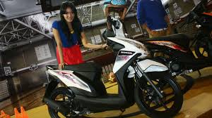 Kesan yang ingin ditampilkan adalah kokoh dan eksklusif. Cara Simpel Atasi Motor Putih Jadi Kekuning Kuningan