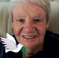 I finished it today and I still haven't shown it to anyone, it's a surprise  for my sister who is pregnant for the first time... What do you think?  pattern used: https://cutt.ly/jeqN5xK7