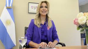 La primera dama fabiola yáñez se animó a un traje ejecutivo violeta. Fabiola Yanez Presento Una Demanda Judicial Contra Google Telam Agencia Nacional De Noticias