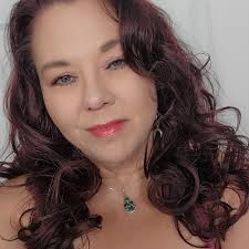 Andee Rose's Instagram, Twitter & Facebook