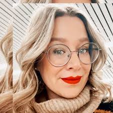 Christina Albrecht's Instagram, Twitter & Facebook