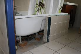 Les carreaux se déclinent en de nombreux formats et dans. Habillage Baignoire Faire Du Neuf Avec De L Ancien