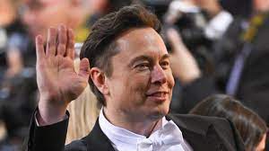 Elon Musk mémekkel reagált arra, hogy a Twitter beperelné