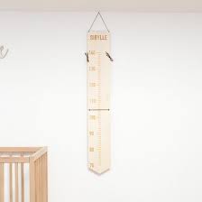 Une Jolie Toise En Bois De Peuplier Personnalisable Gravee Avec Son Prenom Graduee De 70 A 1m40 Dimensions 49x14cm Pliee 89x14c Toise En Bois Toise Bois