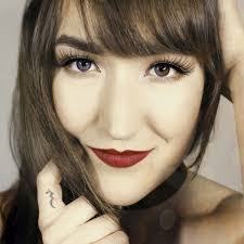 Heidi Osborne's Instagram, Twitter & Facebook