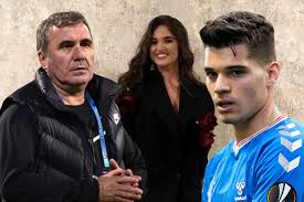 He is 21 years old from romania and playing for rangers in the scotland premiership (1). Ce Planuri Are Ianis Hagi Cu TanÄƒra IubitÄƒ Gestul Evident FÄƒcut De GicÄƒ Hagi Spune Tot Impact