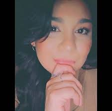 Who does countertops in Quinlan?