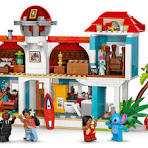 Lilo and Stitch Beach House 43268 | Disney™ | Buy online at the Official  LEGO® Shop US