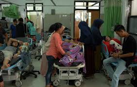 Kau dirawat di rumah sakit. Diduga Keracunan 21 Santri Kudus Dirawat Di Rumah Sakit