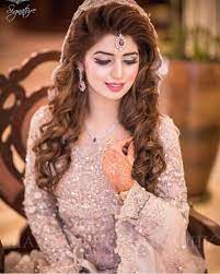 Pin By Farheen Hasan On Bridal Makeup And Style Pakistani Bridal Hairstyles Bridal Hairstyle Indian Wedding Pakistani Bridal Makeup
