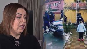 După ce marius elisei a refuzat invitația oanei roman de a merge împreună cu ea și fiica lor isa, în egipt, în vacanță, acum acesta a. Descindere In ForÈ›Äƒ La Oana Roman AcasÄƒ Zeci De AgenÈ›i InarmaÈ›i Au Intrat In Curtea Ei Ce Se IntamplÄƒ Impact