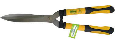 We believe in only using the tools we review and show you on his website. Expert Gardener 20 Inch Hedge Shear Serrated Steel Blade In Black And Yellow Walmart Com Walmart Com